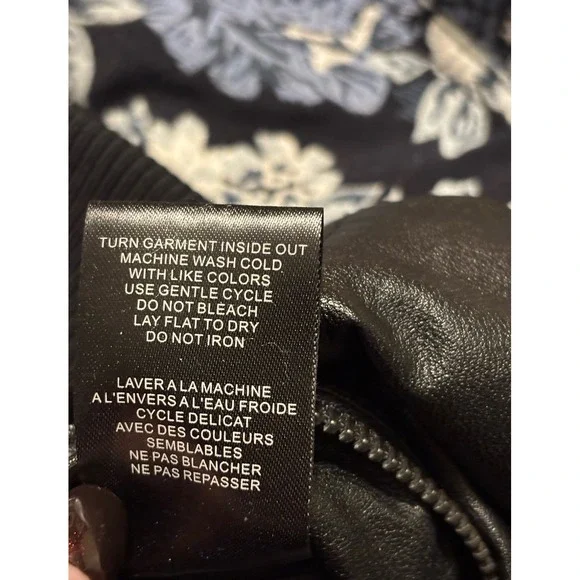 BLANKNYC Women's Faux Leather Moto Reversible Floral Jacquard Jacket Size Medium - Picture 14 of 16
